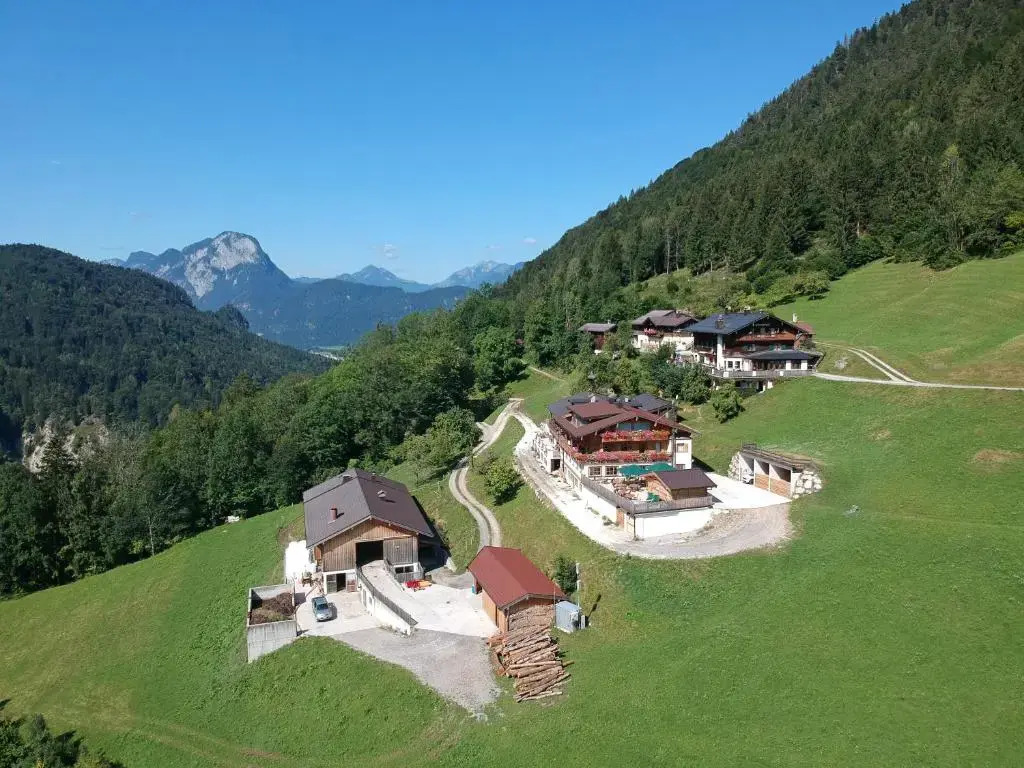 Bergkhof Kaisertal - Alpine Hideaway