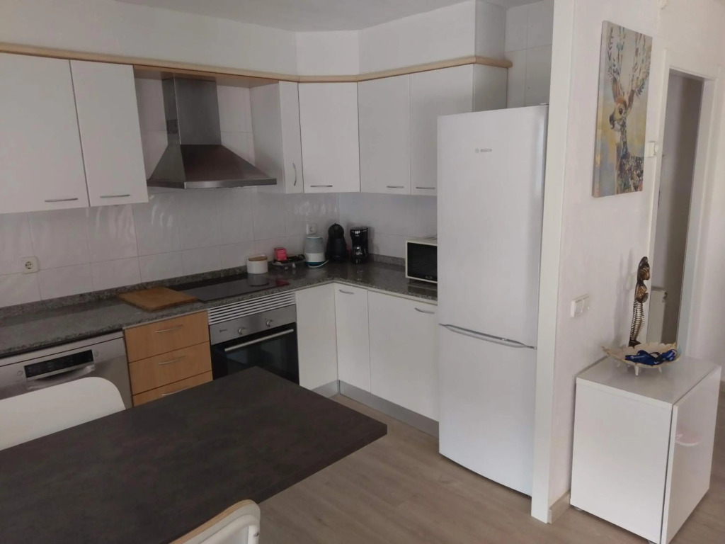 Luxury Apartment Accommodation, next to beach & train station Calella