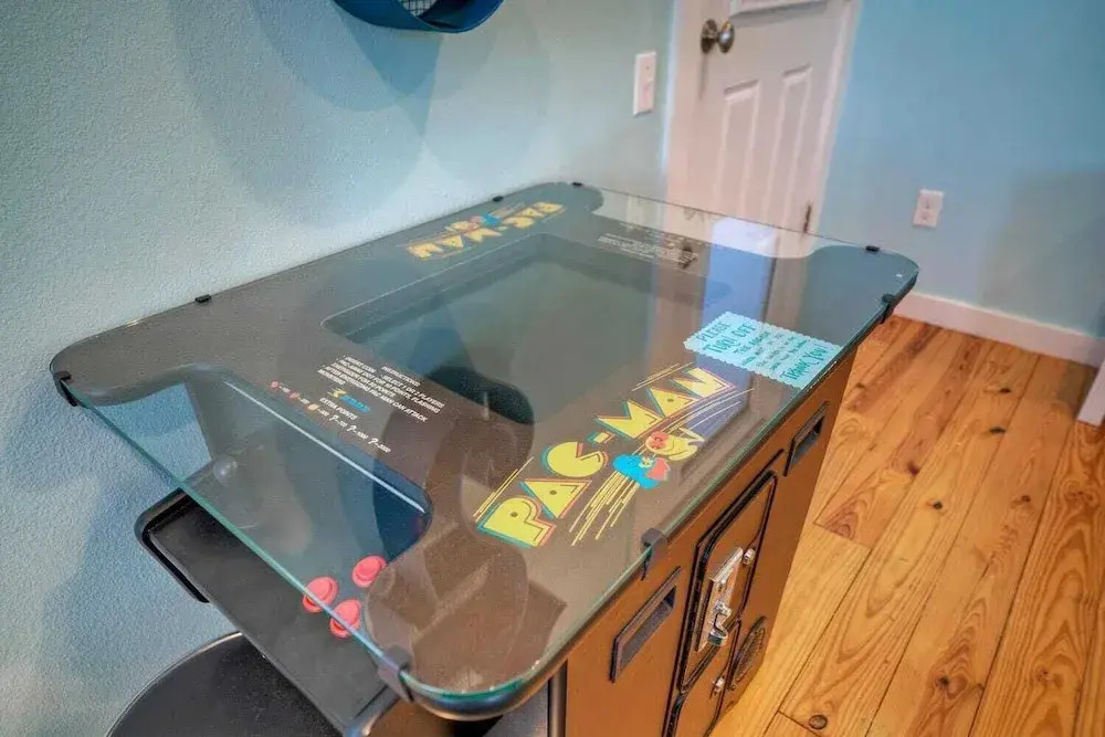 Private Pool+patio, Arcade Game, Walk to the Beach Ocean Devotion by Avantstay