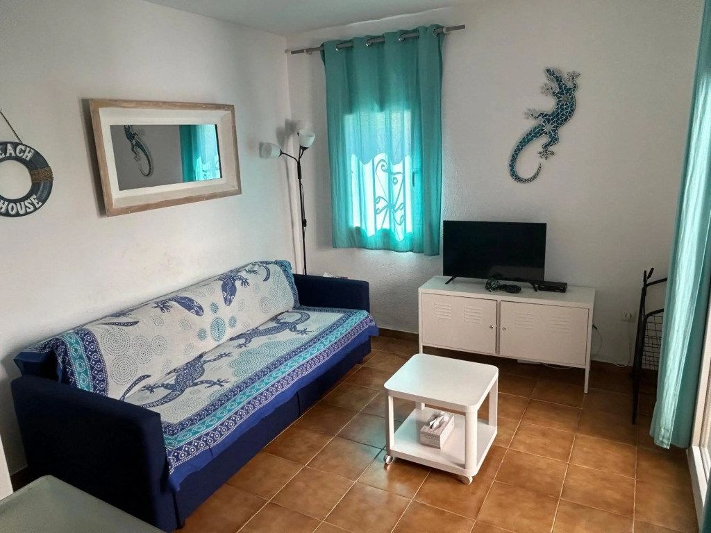 Charmante maisonnette avec piscine communautaire, idéale vacances familiales