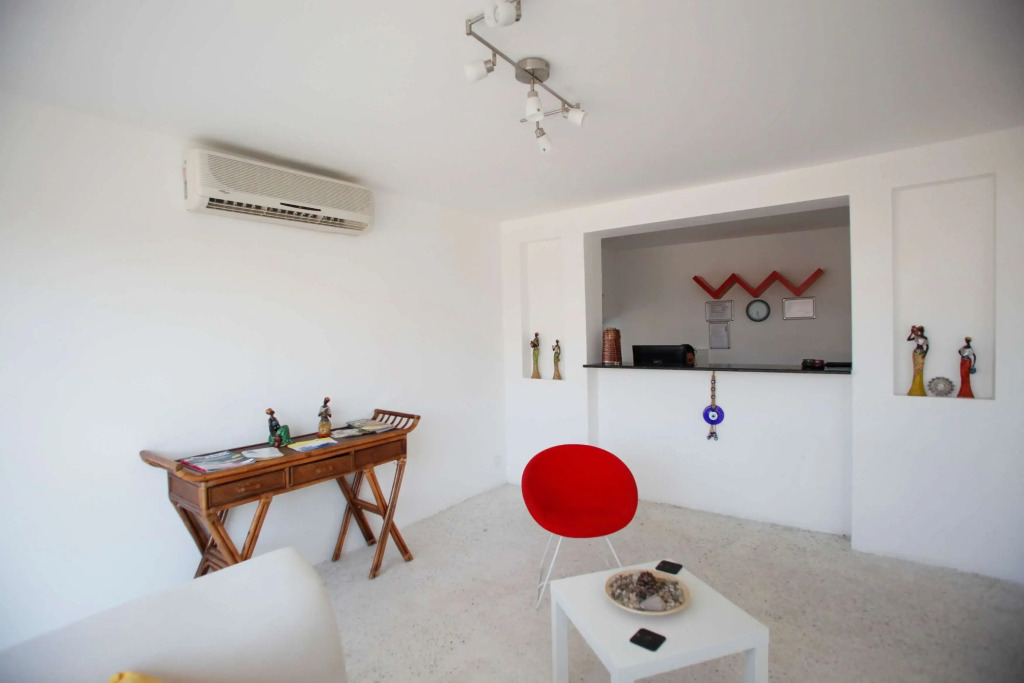 Aytas Hotel