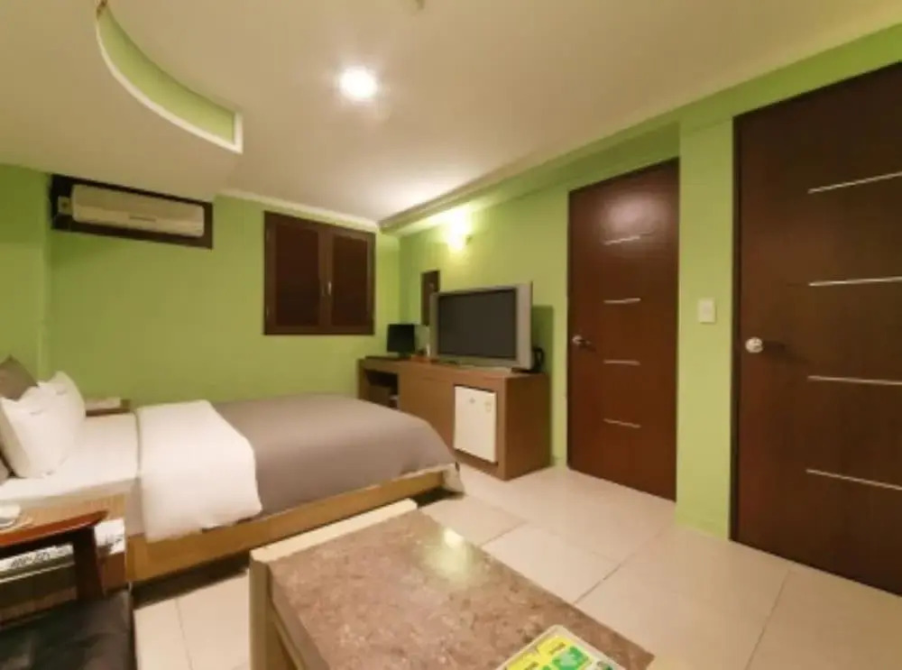 Mate Hotel