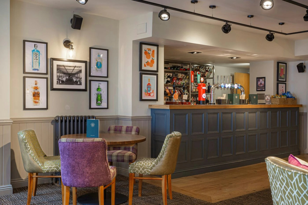 The White Horse Hotel, Romsey, Hampshire - The Coaching Inn Group