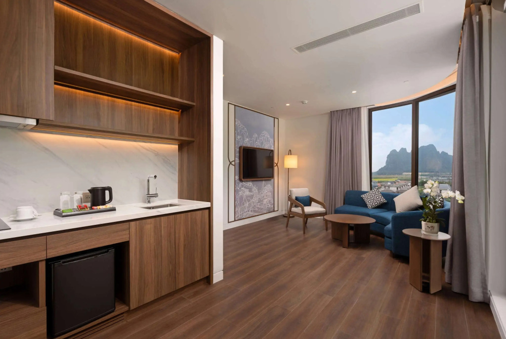 Wyndham Garden Sonasea Van Don