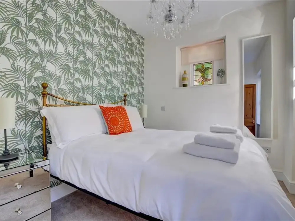 Delightful Holiday Home in Appledore With Garden