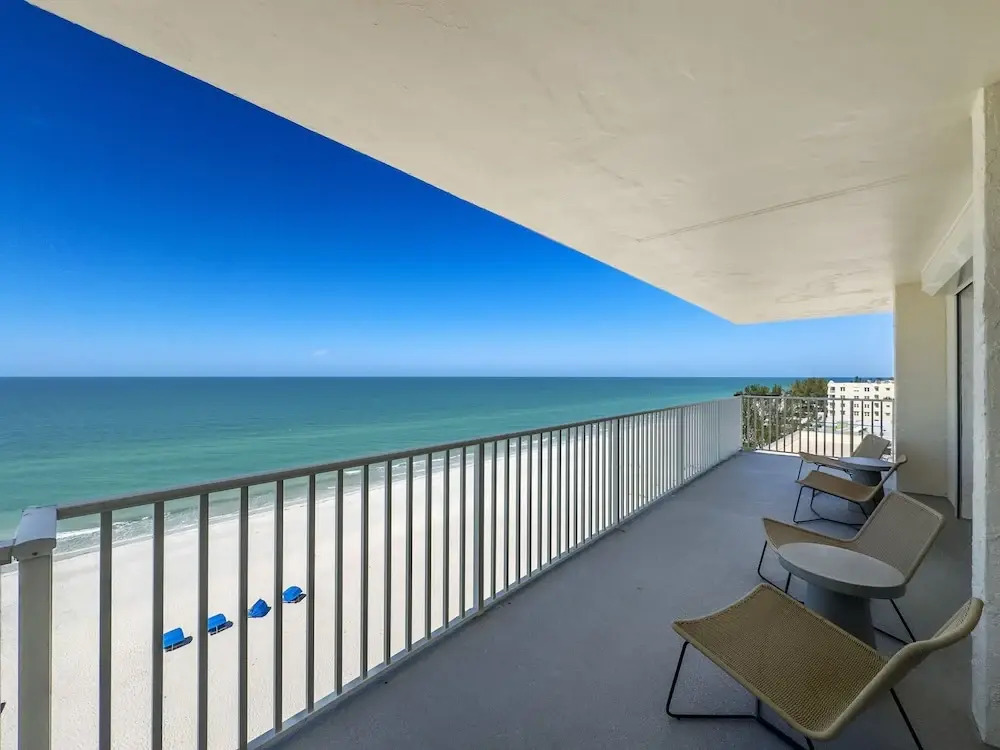 20002 Gulf Blvd, Penthouse 5