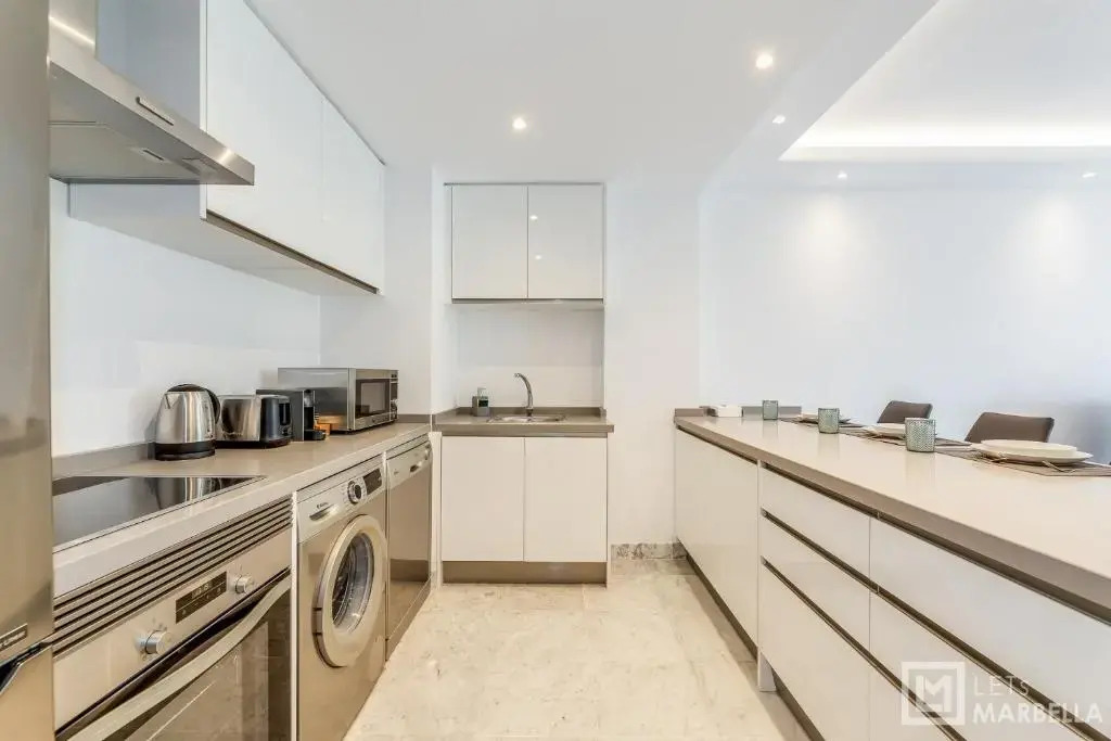 LetsMarbella - NEW 2BR APARTMENT IN PUERTO BANUS - POOL & PARKING