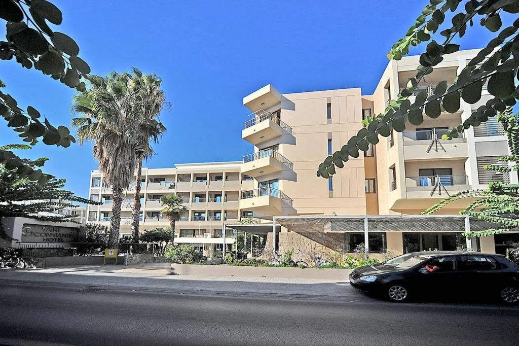 Saint Constantine Hotel