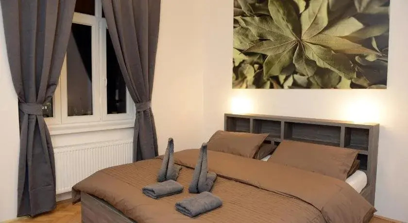 Ginger Rooms