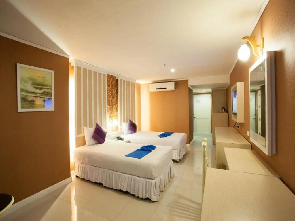 Bay Hotel Srinakarin