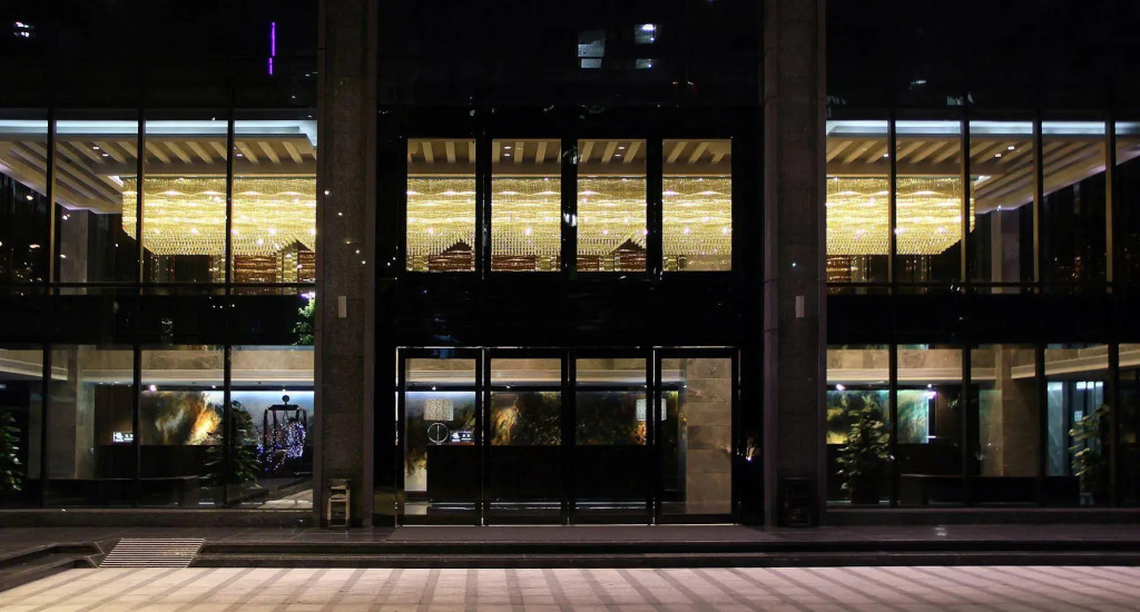 La Perle International Hotel