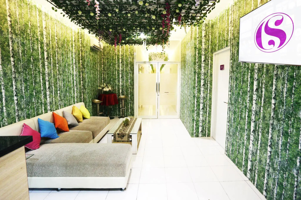 C Stone Hotel