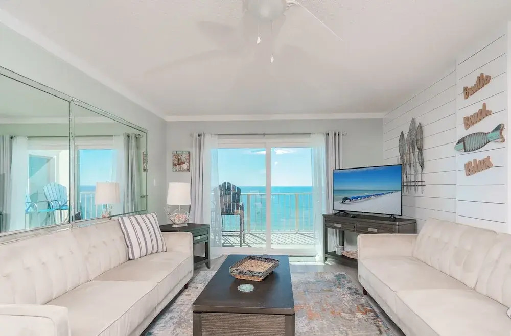 Sea La Vie Oceanfront Condo With Balcony