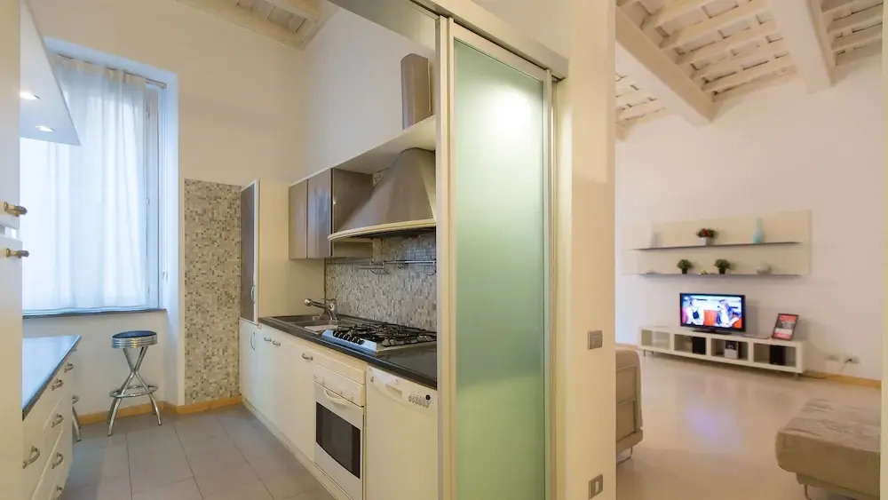 Rental in Rome Bernini Square