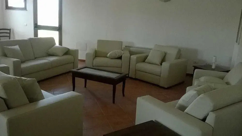 Hotel Bena e Traes