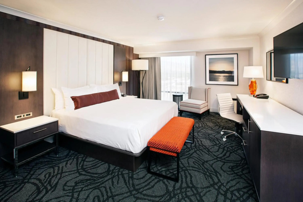 Sands Regency Casino Hotel — только для взрослых