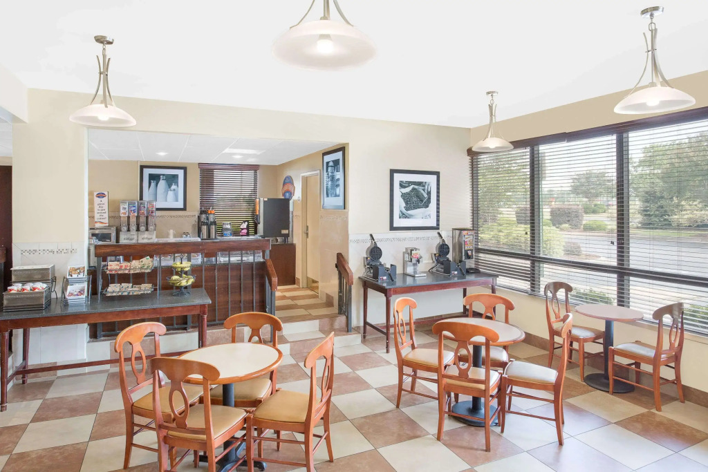 Отель Гринвилла Baymont Inn & Suites Greenville