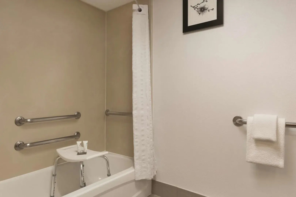 Country Inn & Suites by Radisson Raleigh-Durham Airport NC
