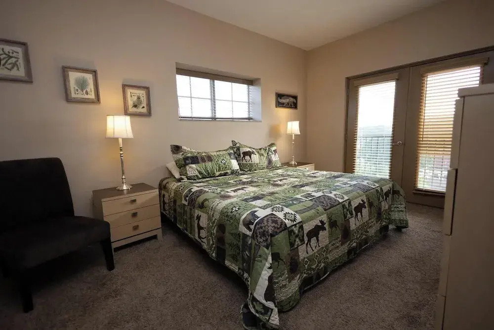 Mountain View Condo 1501