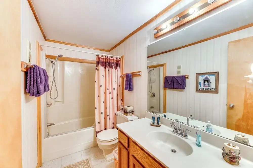 Located in Snowshoe Resort: Townhome w/ Deck!