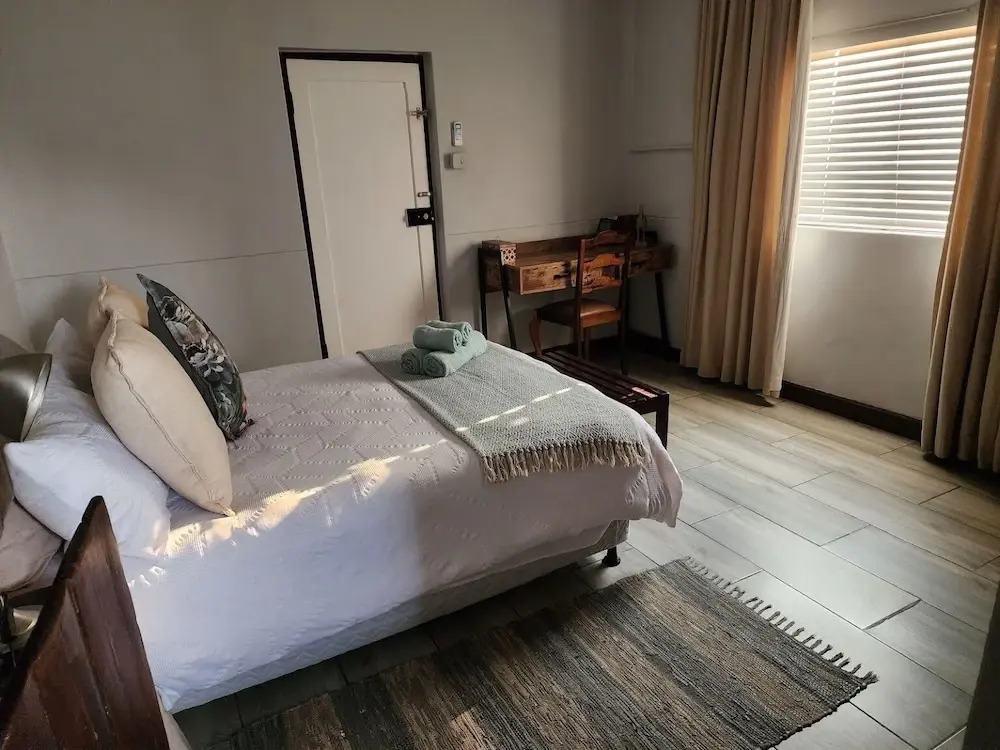 Bezalel Estate Country House