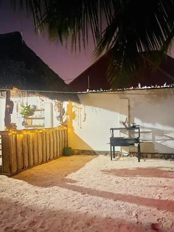 Bush House Nungwi