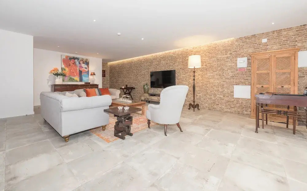 Estoril Village Guest House