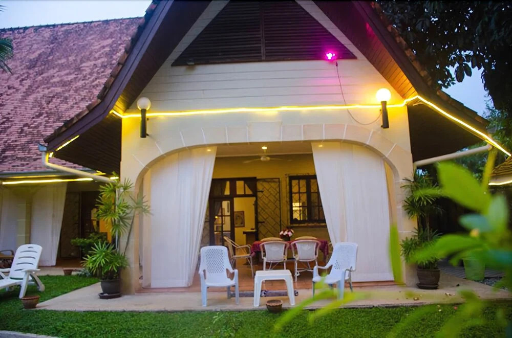 Baan Win House