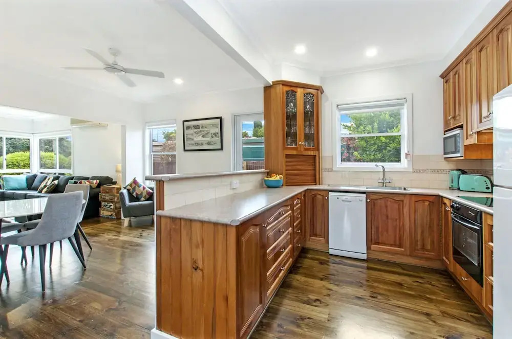 Fielding's Lair - the ultimate family retreat - House & Bungalow