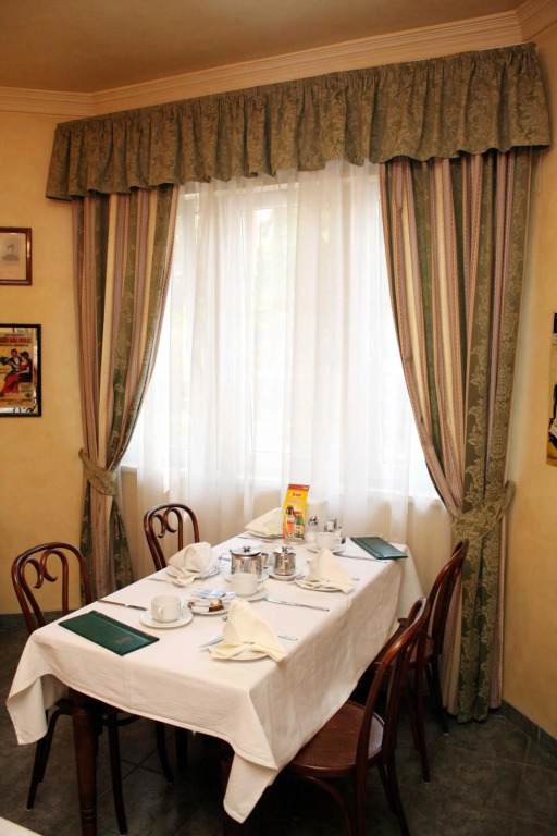Lévay Villa Hotel