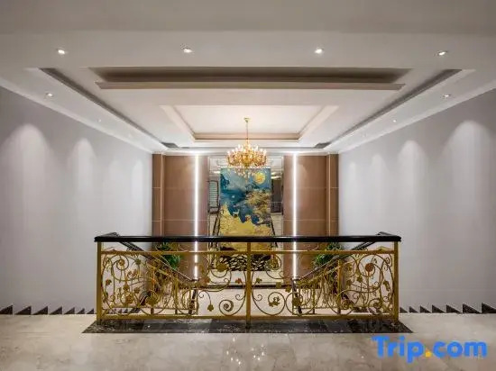 Shiji Bainian Hotel(Zhengjiayuanzi subway station store))