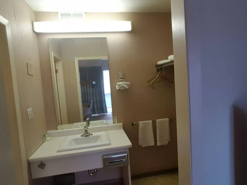 Townn Country Motor Inn