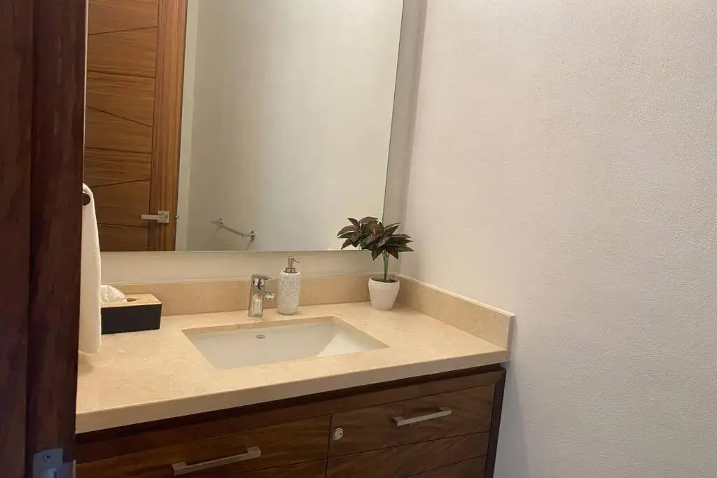 Deluxe Marina View Apartment