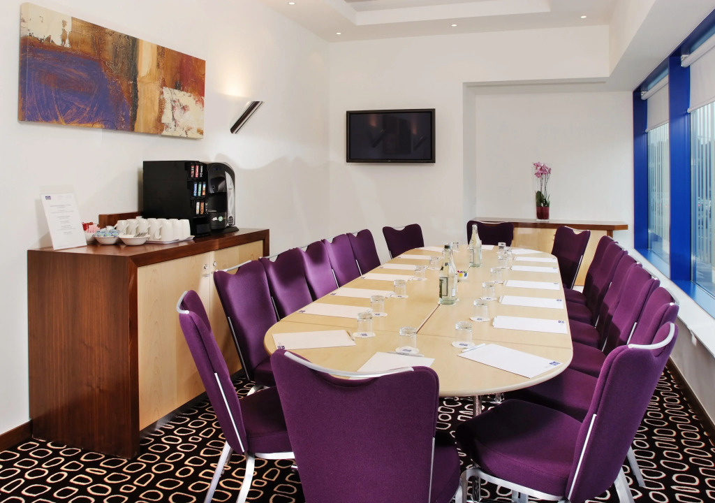 Holiday Inn Express London Golders Green (A406)