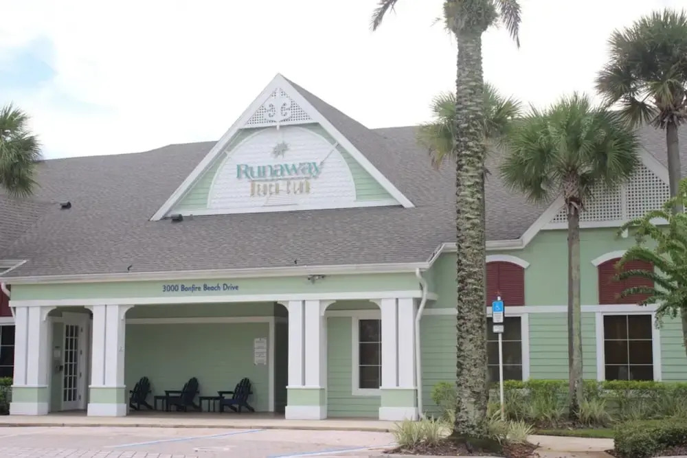 Runaway Beach 5000 B7.103