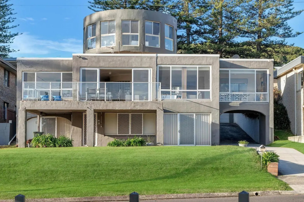 The Rotunda @ Gerroa - Pet Friendly Beachfront