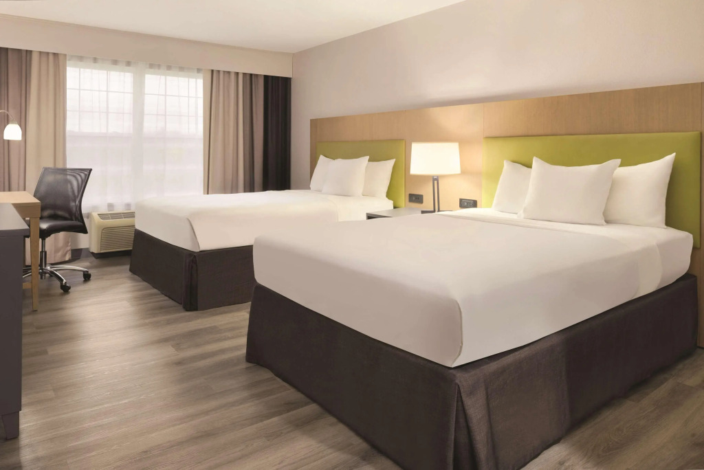 Country Inn & Suites by Radisson, Cedar Falls, IA