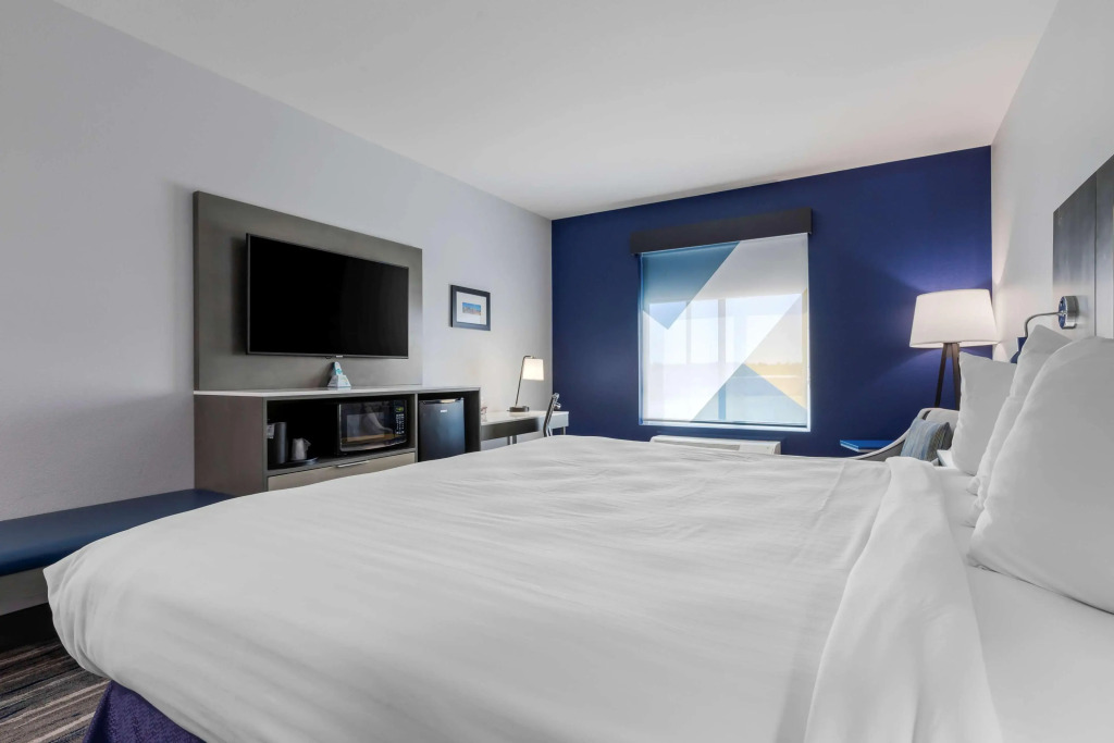 Holiday Inn Express & Suites Choctaw - Oklahoma City East by IHG