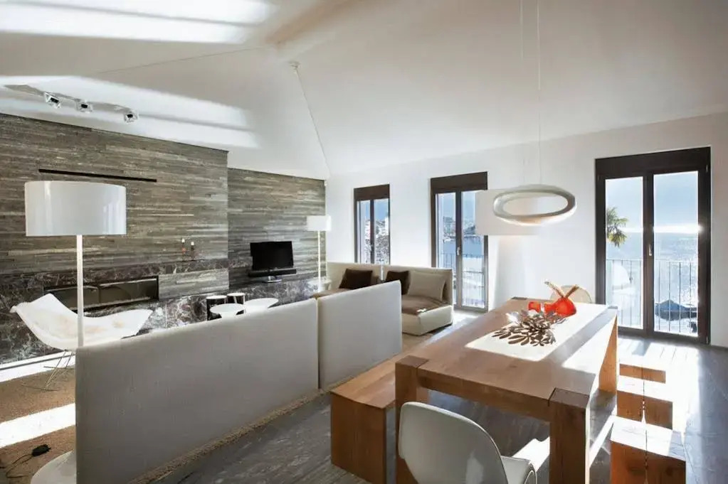 Seven Apartments