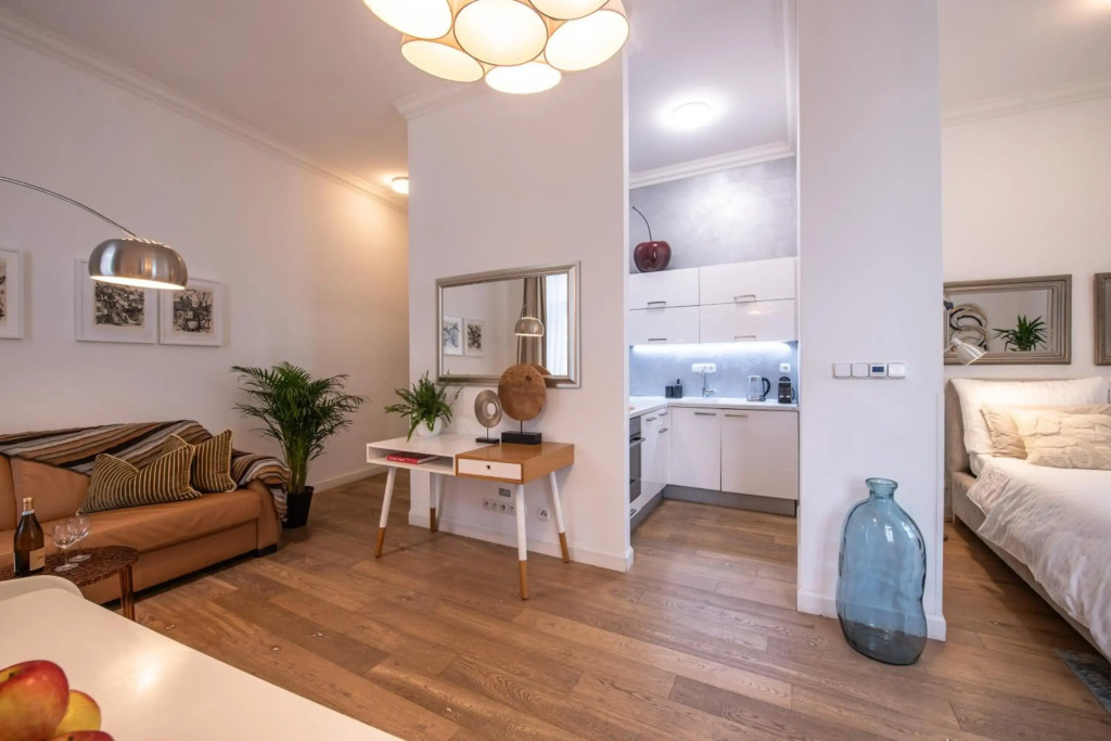 Modern Downtown APT - renovated, on ideal location