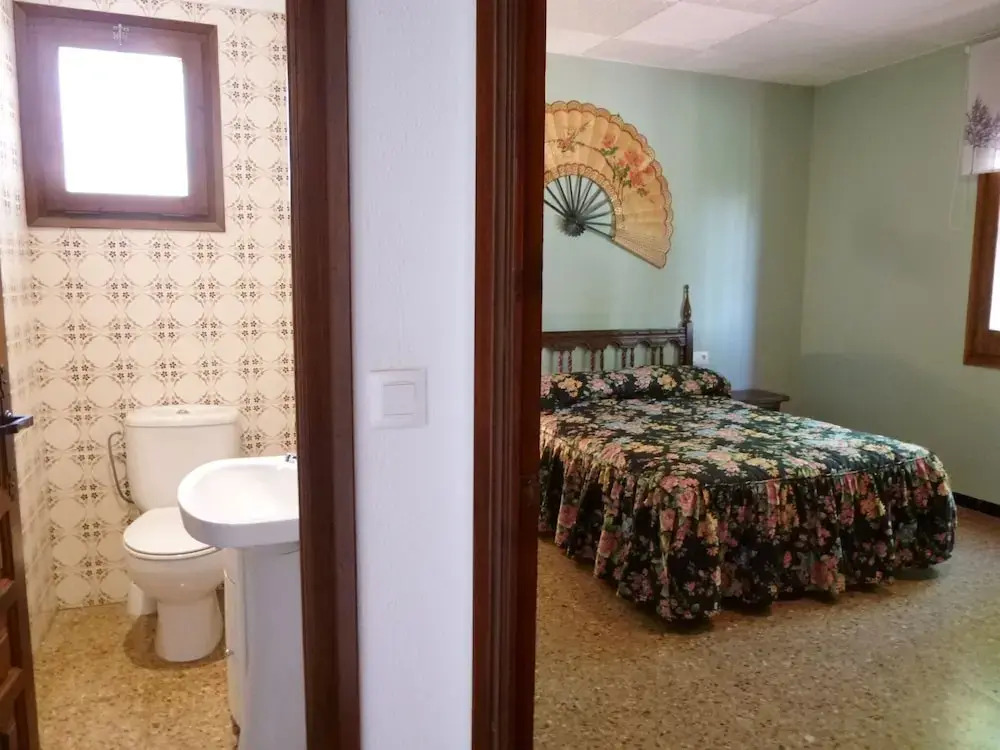 Spacious Holiday Home With Enclosed Garden in Empuriabrava