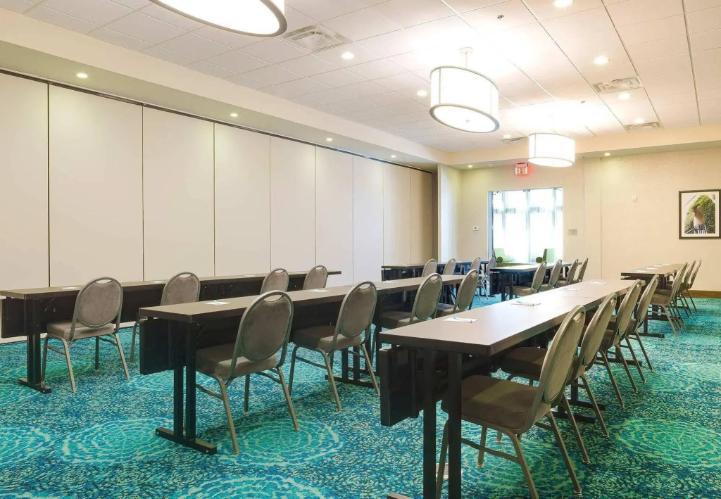 Fairfield Inn & Suites by Marriott Savannah Downtown Historic District