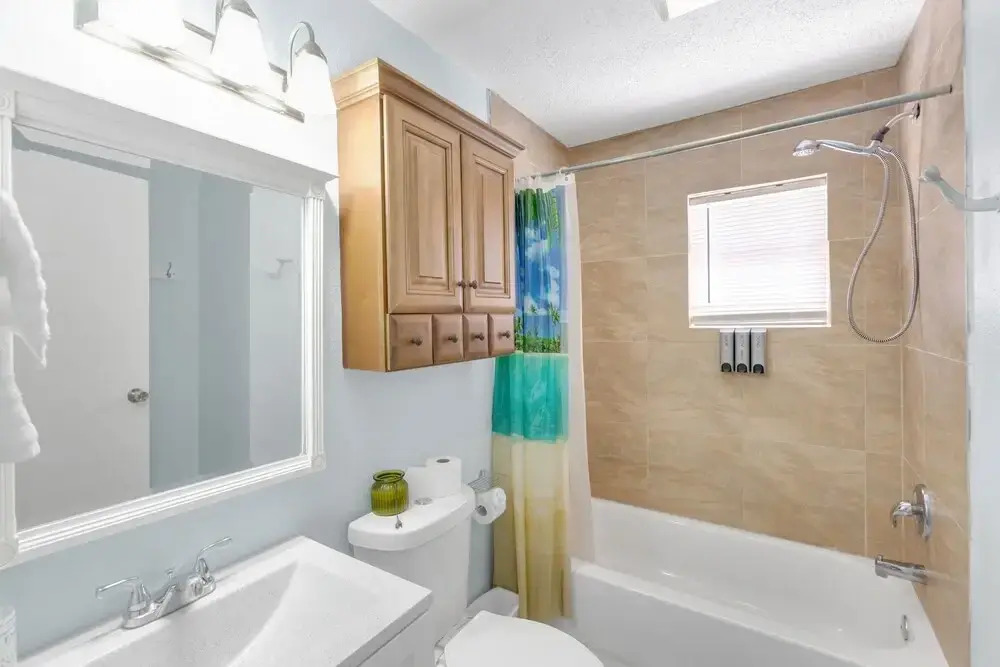Endless Summer In Sunny Beach 3 Bedroom Home by Redawning