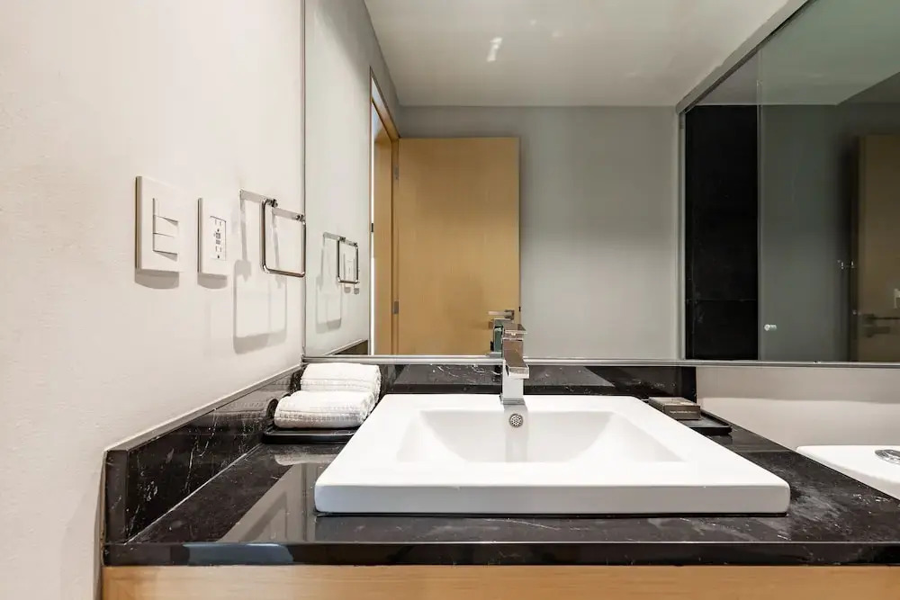 Luxury 1br Condo with Balcony in Polanco