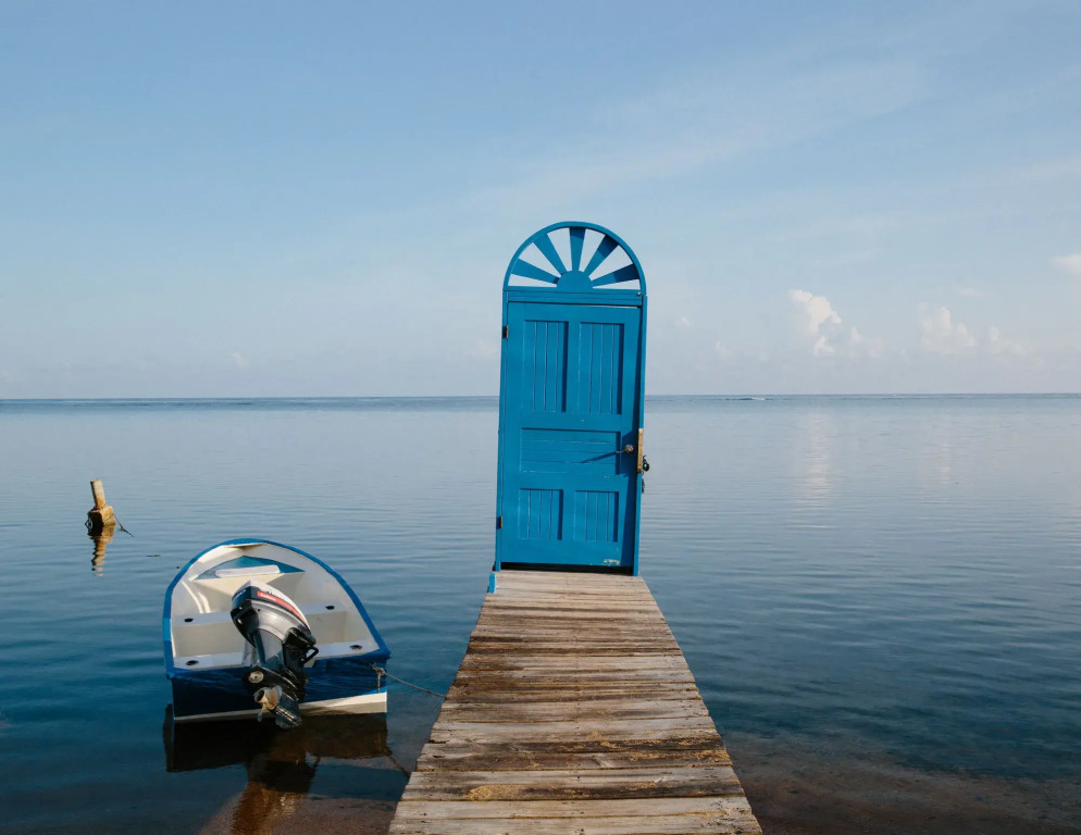 Puerta Azul