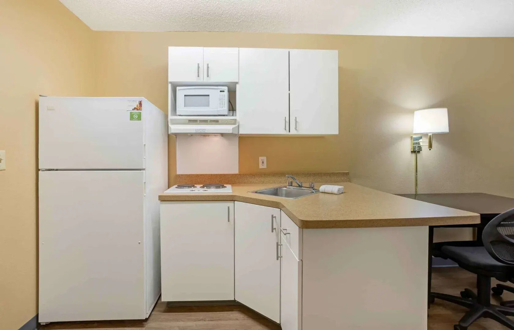 Extended Stay America Select Suites - Springfield - South