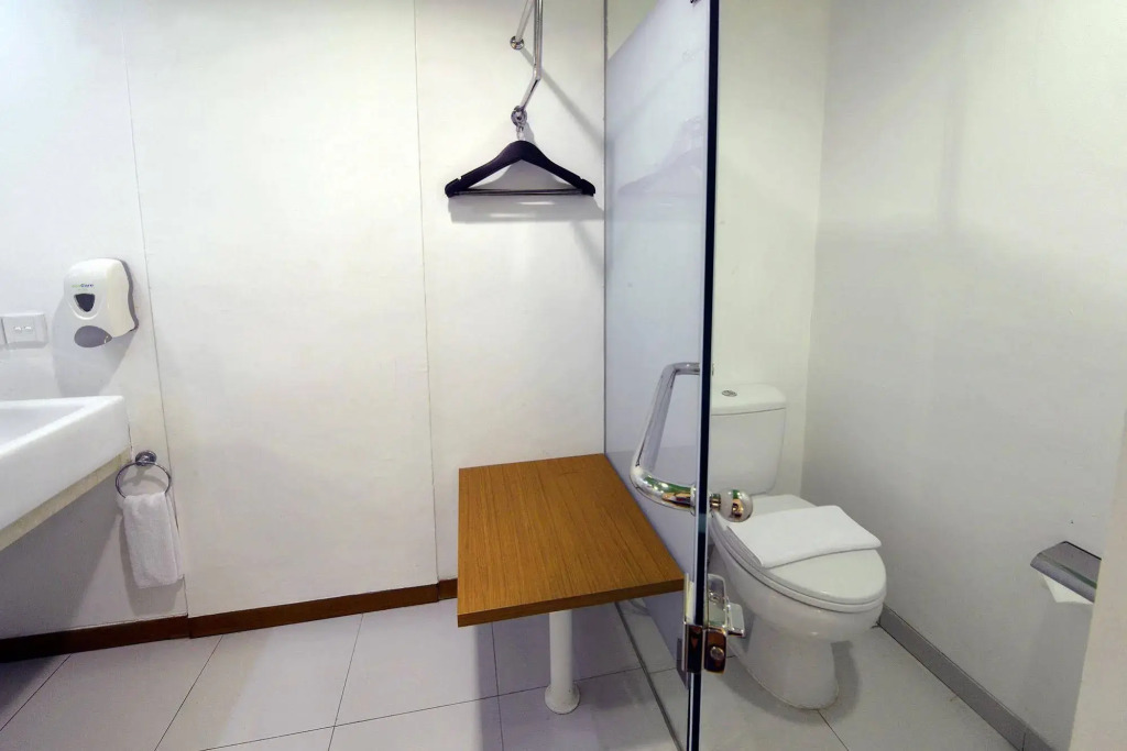 Whiz Hotel Pemuda Semarang