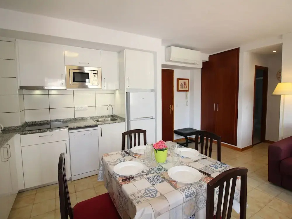 Cozy apartment on the sandy Nova beach in Roses, Spain