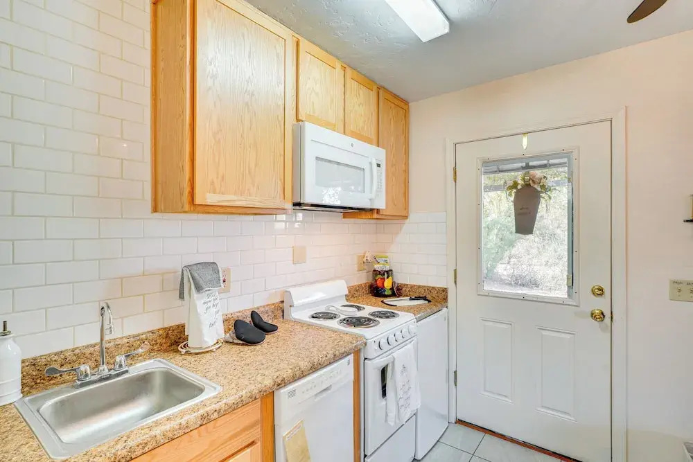 Walkable Studio w/ Patio in Tucson!