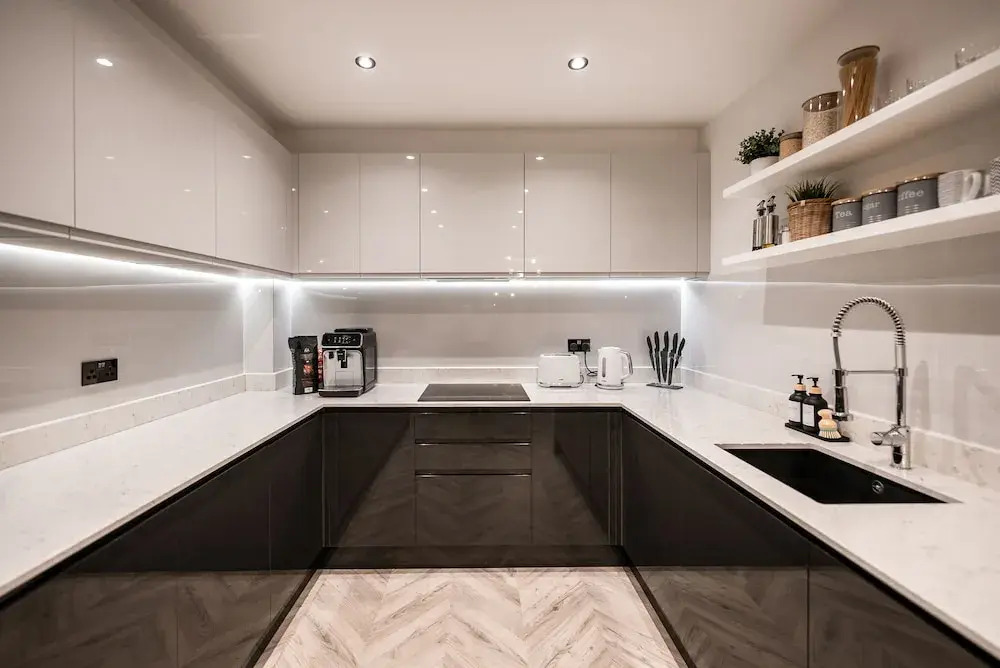 Exquisite 6 Bedroom Luxury Home